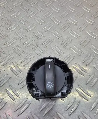 Volkswagen Golf VI Light switch 1K0941431BB