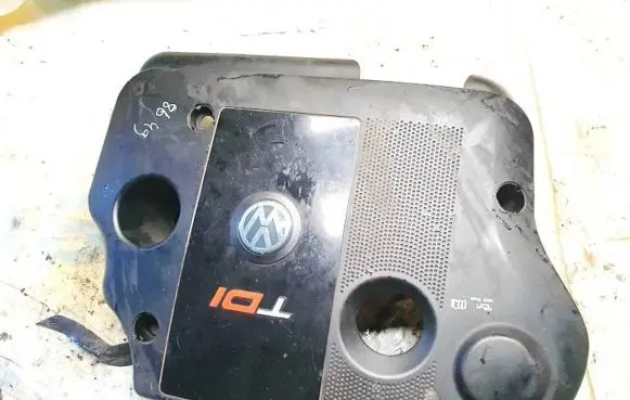 Volkswagen PASSAT B5 Engine cover (trim) 038103925ac 038103925ae