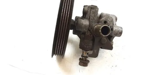 Mitsubishi Space Star Power steering pump NR916044