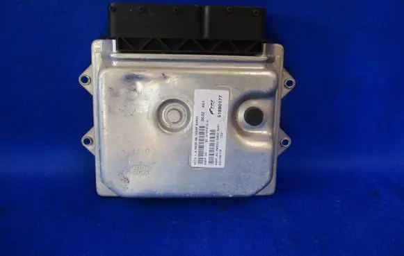 Alfa Romeo Mito Engine control unit/module 51880177 BC0101419H 8GVVEK17K