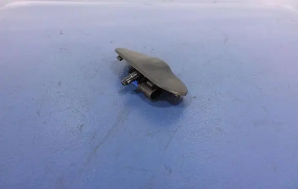 Windshield washer spray nozzle