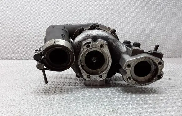 Volkswagen Touareg I Turbo 8T1852VK