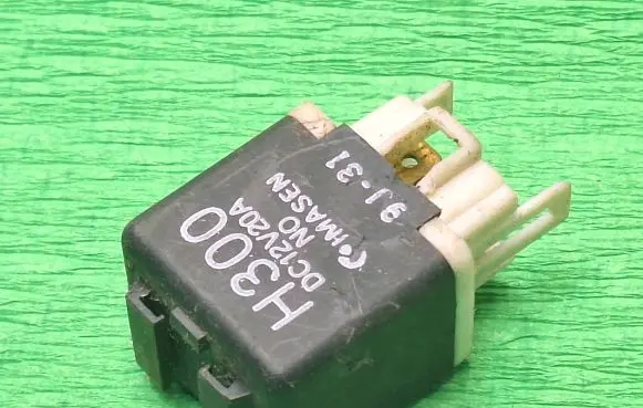 Mazda 323 F Other relay DC12V20A H300 9J31