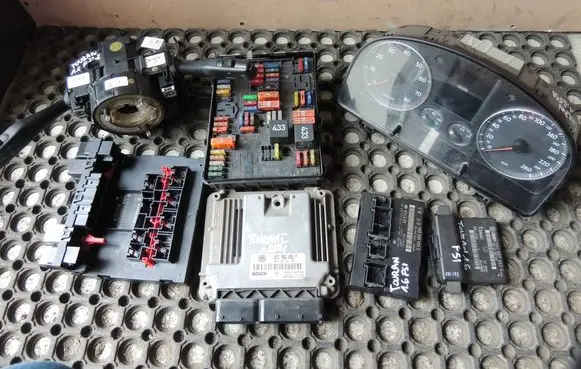 Volkswagen Touran I Start/Stop system kit 110080217005 1K0907530A 1K0959433C
