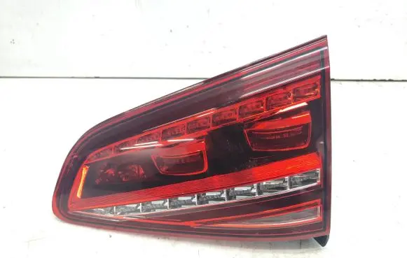 Volkswagen Golf VII Tailgate rear/tail lights 5G0945308F 81240201