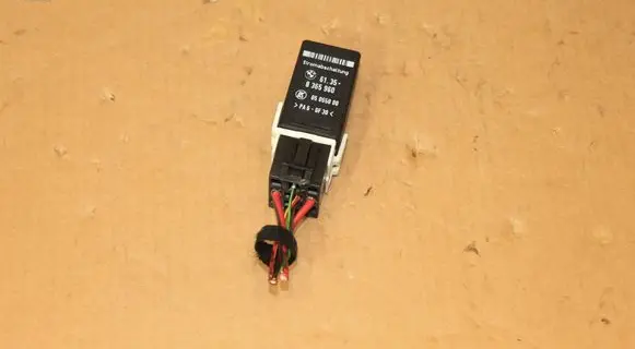 BMW X5 E53 Other relay 8365960