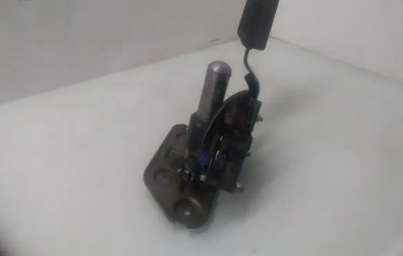 Nissan Murano Z50 Accelerator throttle pedal 18002CA100