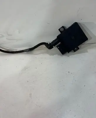 BMW 5 E60 E61 Glow plug pre-heat relay 759959Z6 77892315