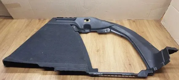 Porsche Macan (95B) Trunk/boot side trim panel T95B051