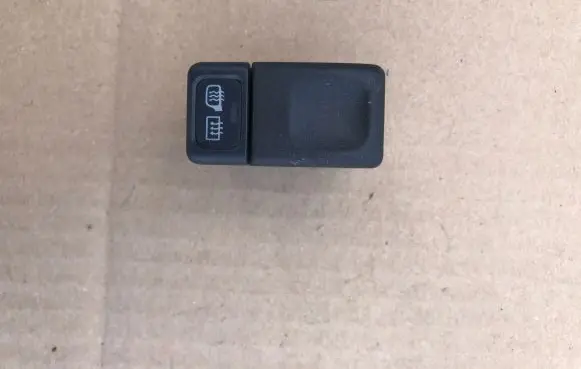 Volvo S70 V70 V70 XC Windscreen/window heater switch 9162952