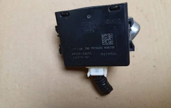 Toyota Sienna XL30 III Tire pressure control unit 89769-08030
