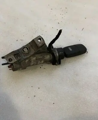 Volkswagen Golf IV Ignition lock 4B0905851C