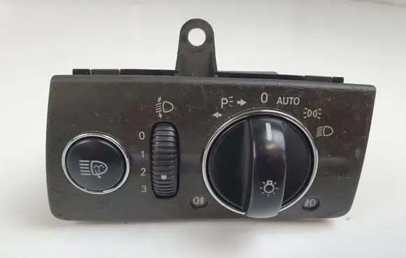 Mercedes-Benz E W211 Light switch 2115450504