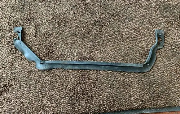BMW 3 E46 Engine compartment rubber 8370409