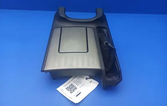 Cup holder front