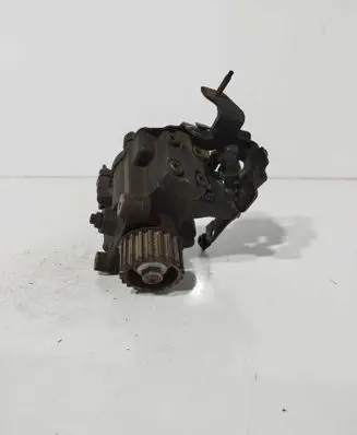 Renault Kadjar Fuel injection high pressure pump