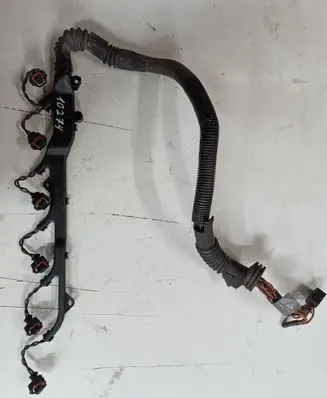 BMW 5 E39 Fuel injector wires 44704 4470