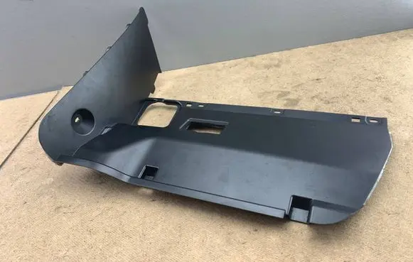 BMW 5 E60 E61 Dashboard lower bottom trim panel 7110031 51457110031