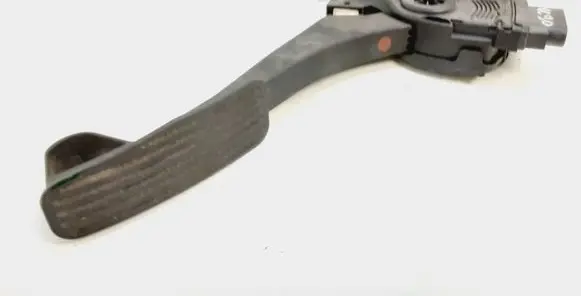 Volvo XC90 Accelerator throttle pedal 30715179