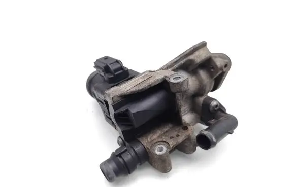 Land Rover Discovery 4 - LR4 EGR valve G4D39D475BB 704924100