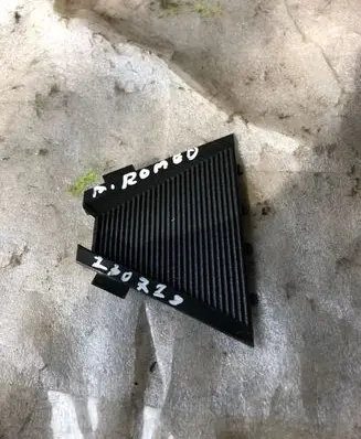 Alfa Romeo Giulia Other center console (tunnel) element P010654701