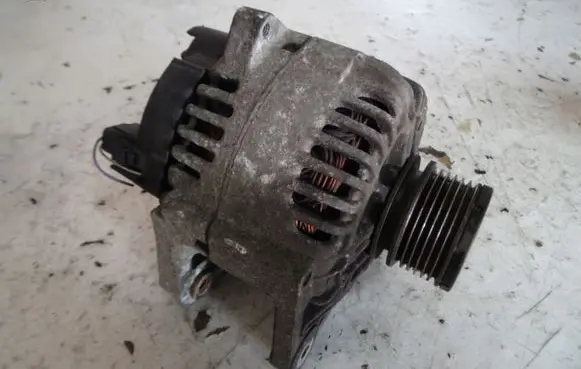 Renault Megane II Generator/alternator