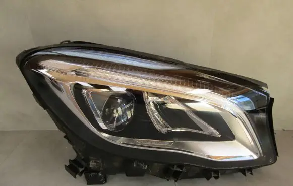 Mercedes-Benz GLA W156 X156 Headlight/headlamp A1569067600