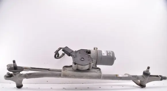 Chrysler Town & Country V Front wiper linkage and motor 05113043AC W000011423