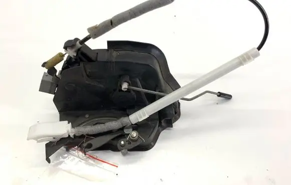 BMW 3 E46 Front door lock