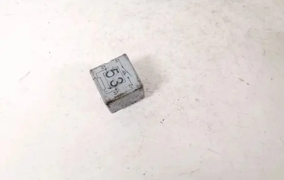 Volkswagen Golf IV Other relay 141951253B 20240072