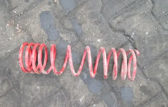 Volkswagen Polo II 86C 2F Front coil spring