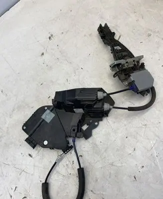 Jaguar F-Pace Front door lock C47866102