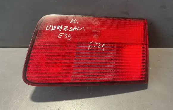 BMW 5 E39 Tailgate rear/tail lights 8361674 301242 0220000639