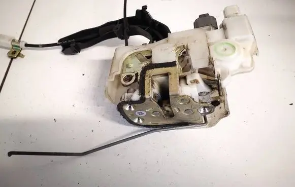 Front door lock