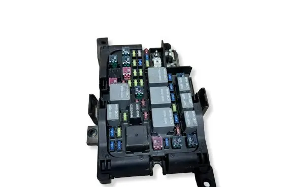 KIA Carens II Fuse box set 919501D220 0604181015 D22U064V0013