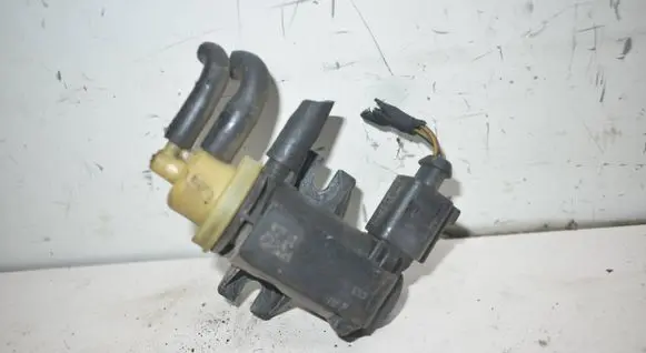 Volkswagen Tiguan Turbo solenoid valve 1K0906627B
