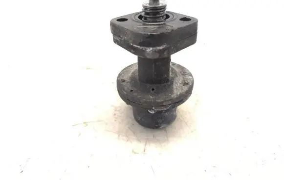 Mercedes-Benz W123 Fuel injection high pressure pump 1100910481