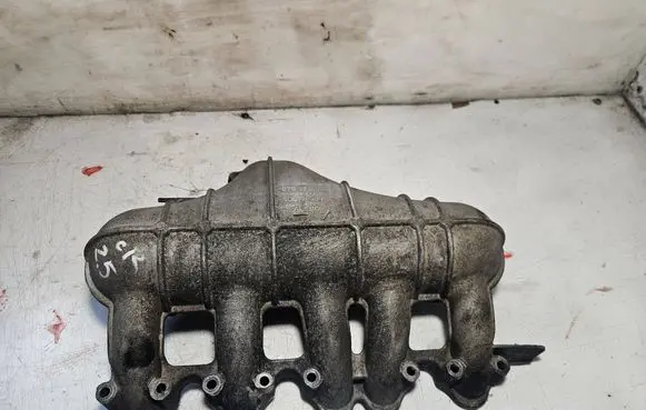 Volkswagen Crafter Intake manifold 076129713A