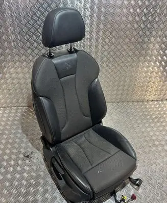 Audi A3 S3 8V Front passenger seat VW26423