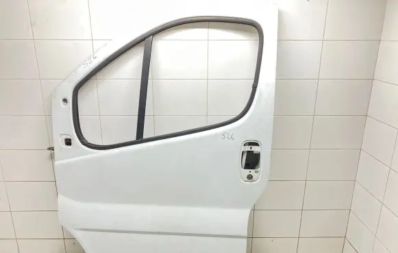 Renault Trafic II (X83) Front door