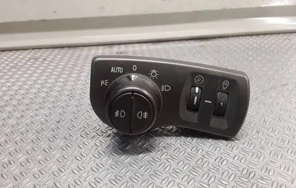 Lancia Thesis Light switch