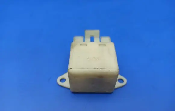 Cadillac Eldorado Alarm relay 1620783