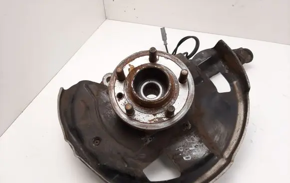 Land Rover Range Rover Sport L320 Front wheel hub 35A