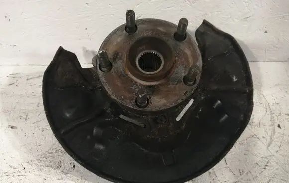 Toyota Corolla Verso AR10 Front wheel hub 4350205040 477820F010