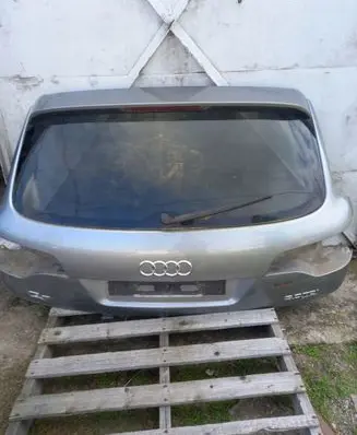 Audi Q7 4L Tailgate/trunk/boot lid