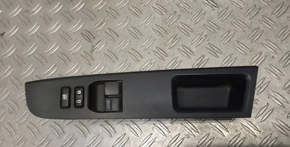Toyota Yaris Electric window control switch 742320D670