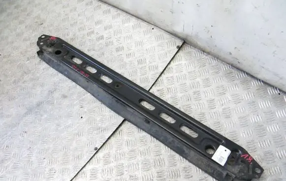 Volvo XC60 Front bumper support beam 