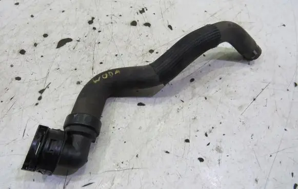 Citroen C4 II Picasso Engine coolant pipe/hose