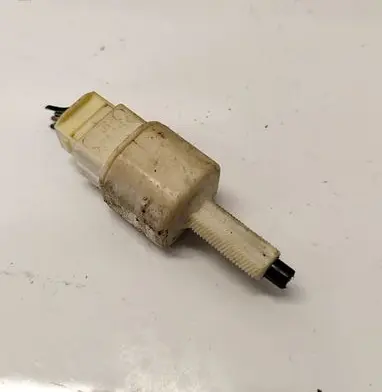 Toyota Avensis T250 Brake pedal sensor switch 