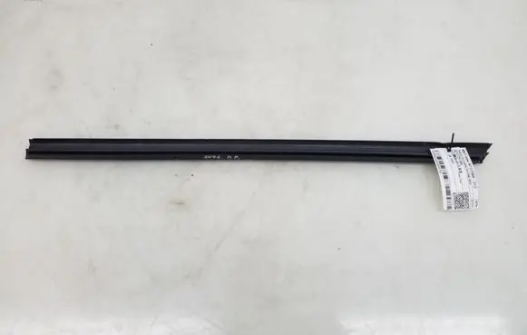 Mercedes-Benz E W212 Front door trim bar A2127251065